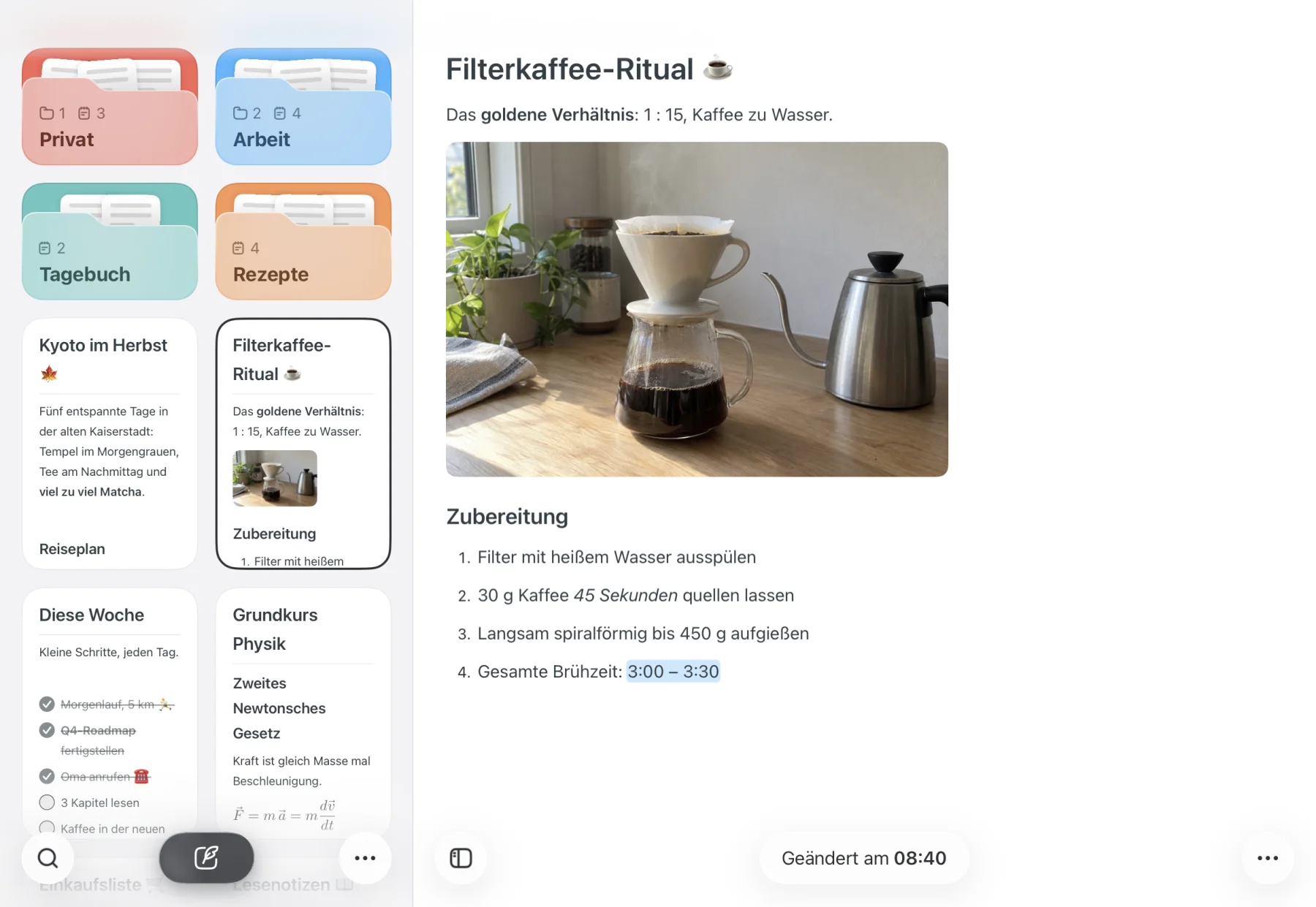 Noto auf dem iPad, mit Ordnern und Notizen in der Seitenleiste und einem geöffneten Rezept daneben
